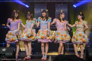 Le groupe sur la scène Karasu